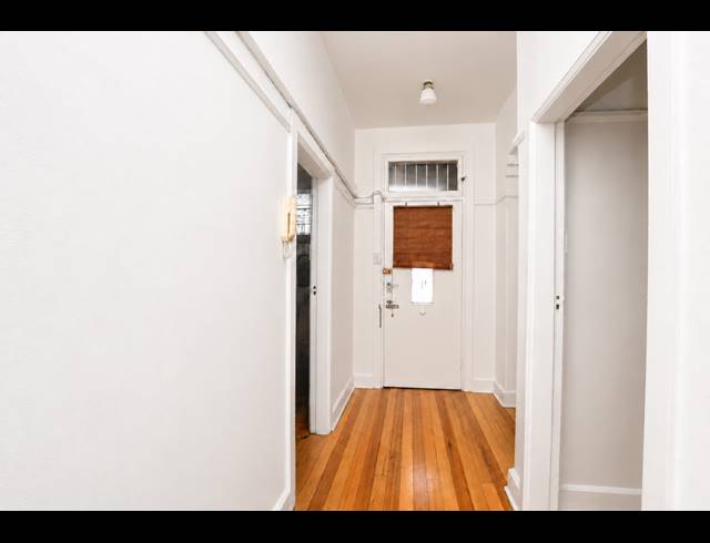 1.5 BEDROOM APARTMENT FOR SALE IN ESSENWOOD